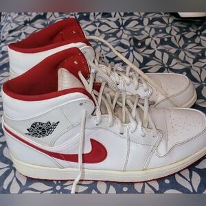 Mens Jordan 1 Retro Sneakers